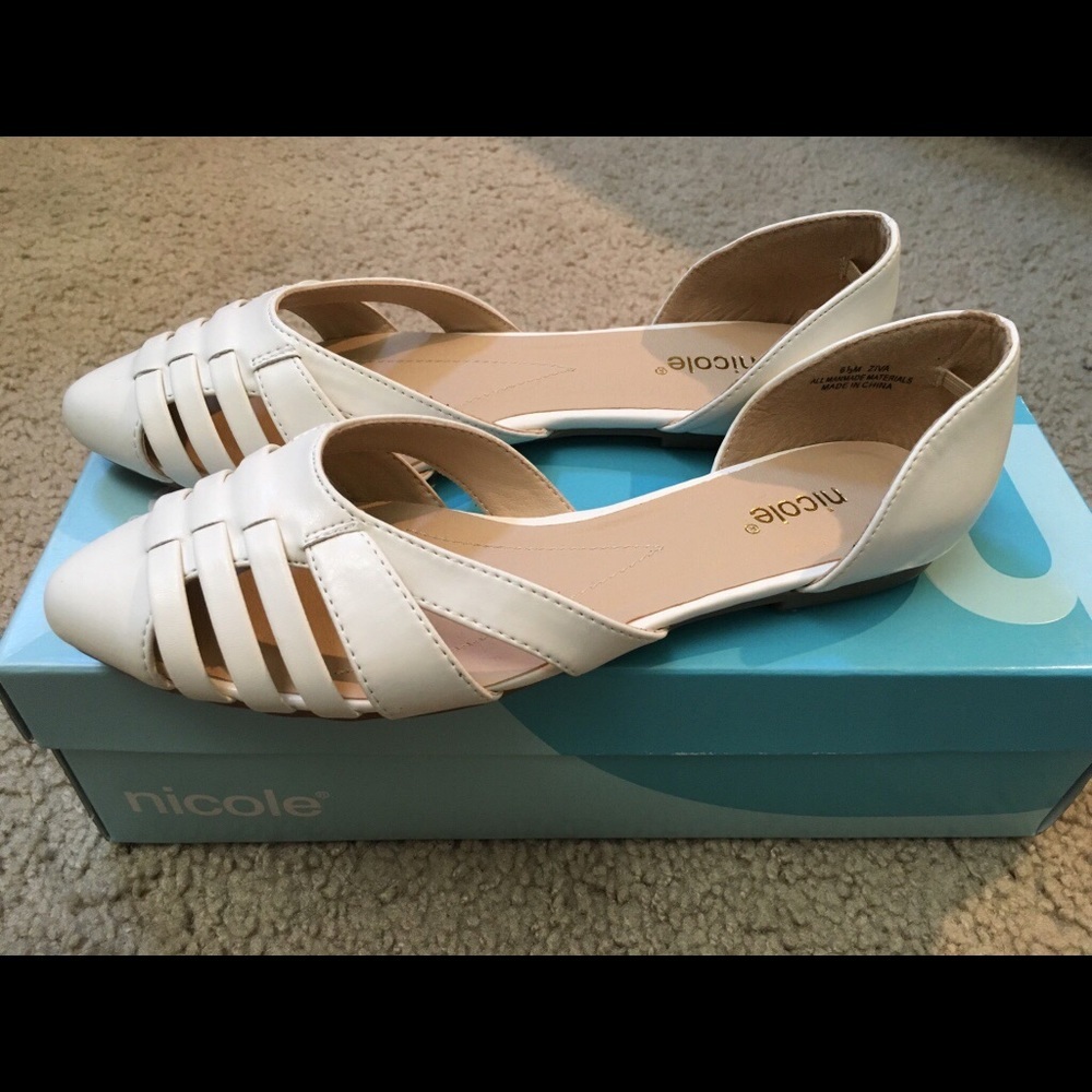 NICOLE MILLER WHITE FLATS BRAND NEW WITH TAGS & BOX US 7.5
